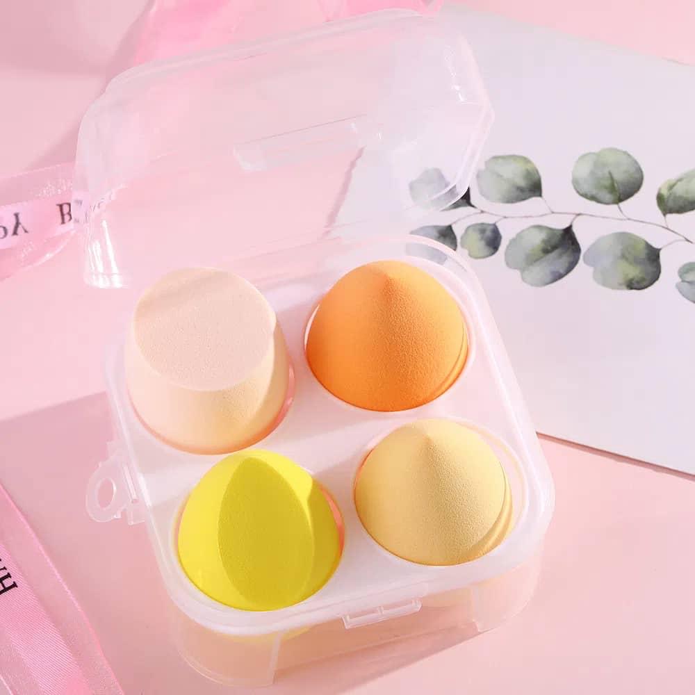 Makeup Sponge Beauty Blender Set, 4 Air Cushion Puffs with Clear Storage Case, Purple, Pink, Green, Yellow