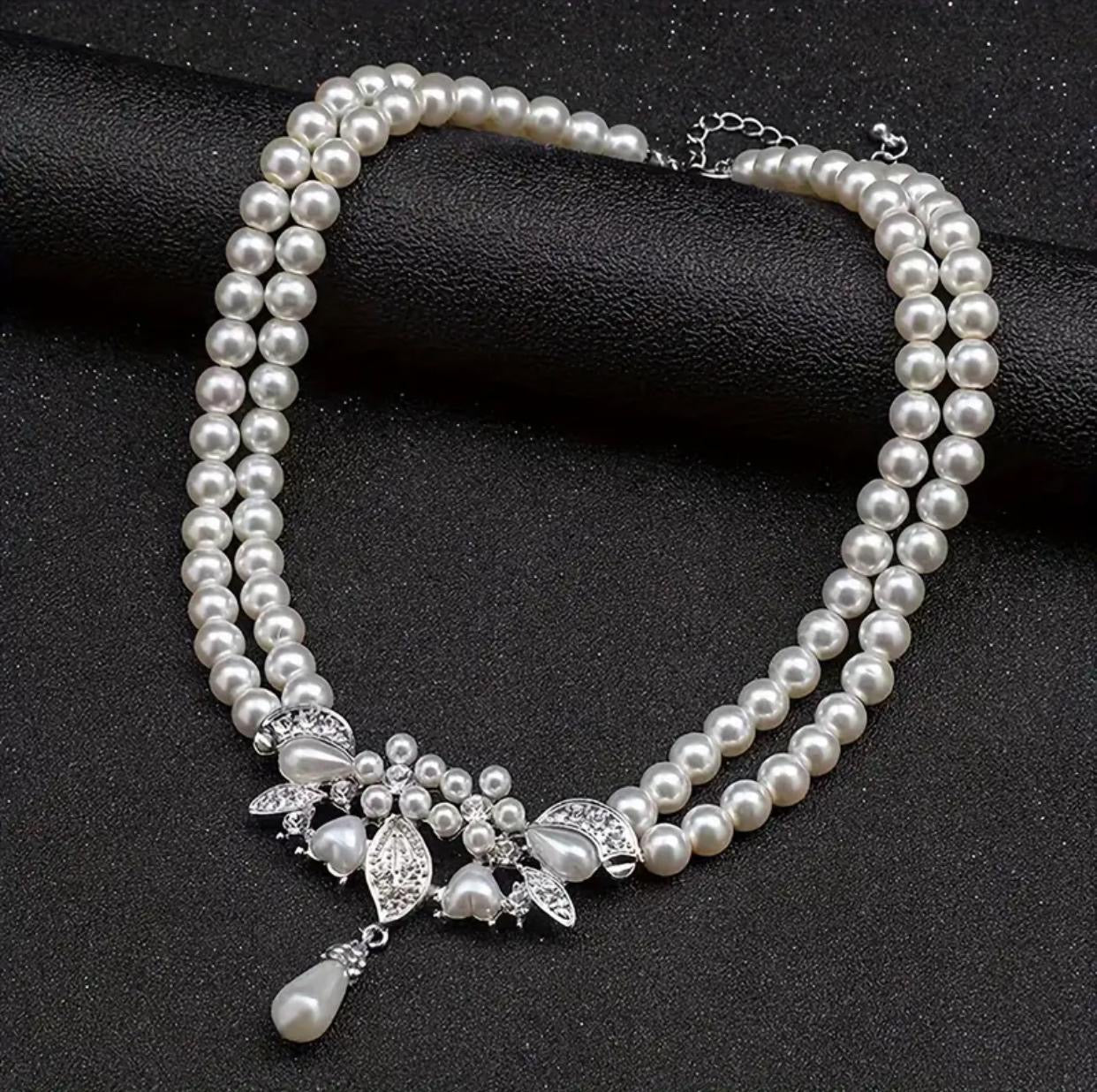 Faux Pearl Pendant Decor Necklace and Earrings Set