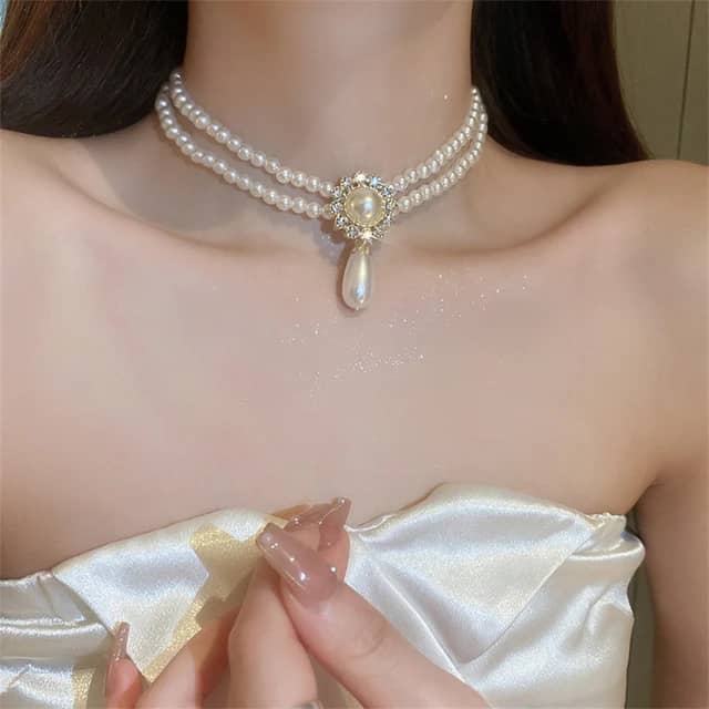 Faux Pearl Water Drop Crystal Choker Necklace