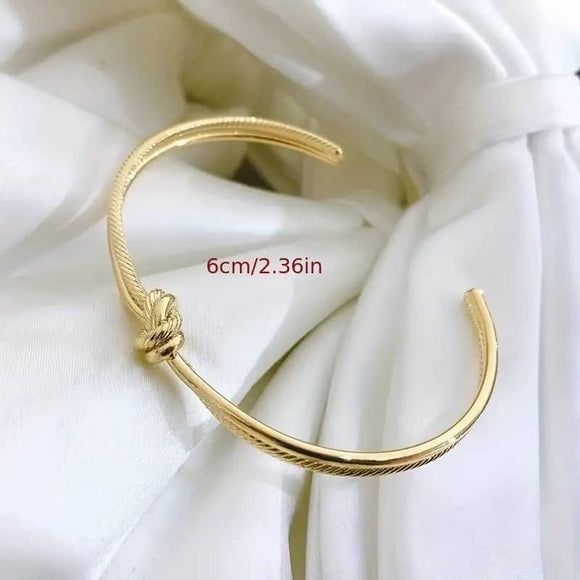 Luxury 18K Gold Plated Knot Bracelet