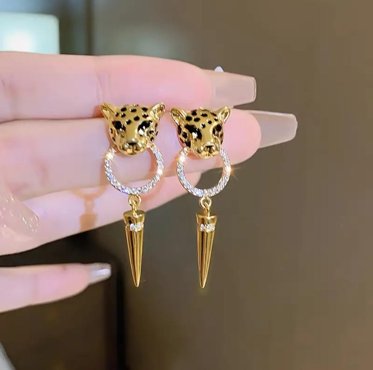 Leopard Zoro Retro Earrings