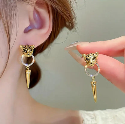 Leopard Zoro Retro Earrings