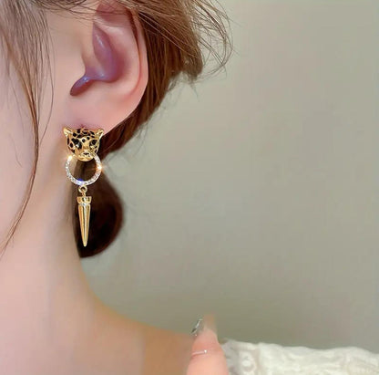 Leopard Zoro Retro Earrings