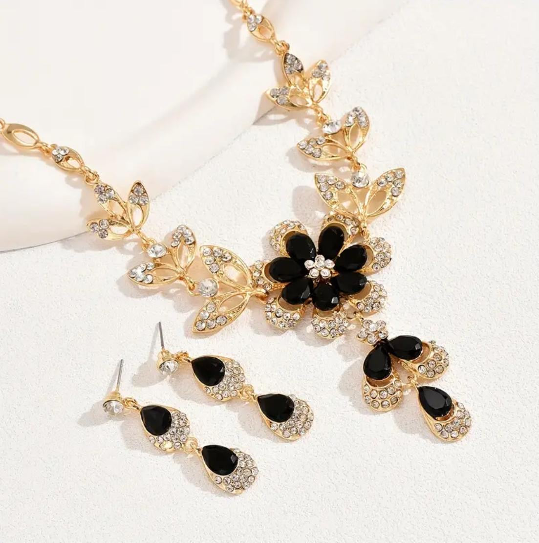 Golden Black Floral Rhinestones Jewelry Set