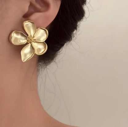 Jumbo Vintage Flower Stud Earrings