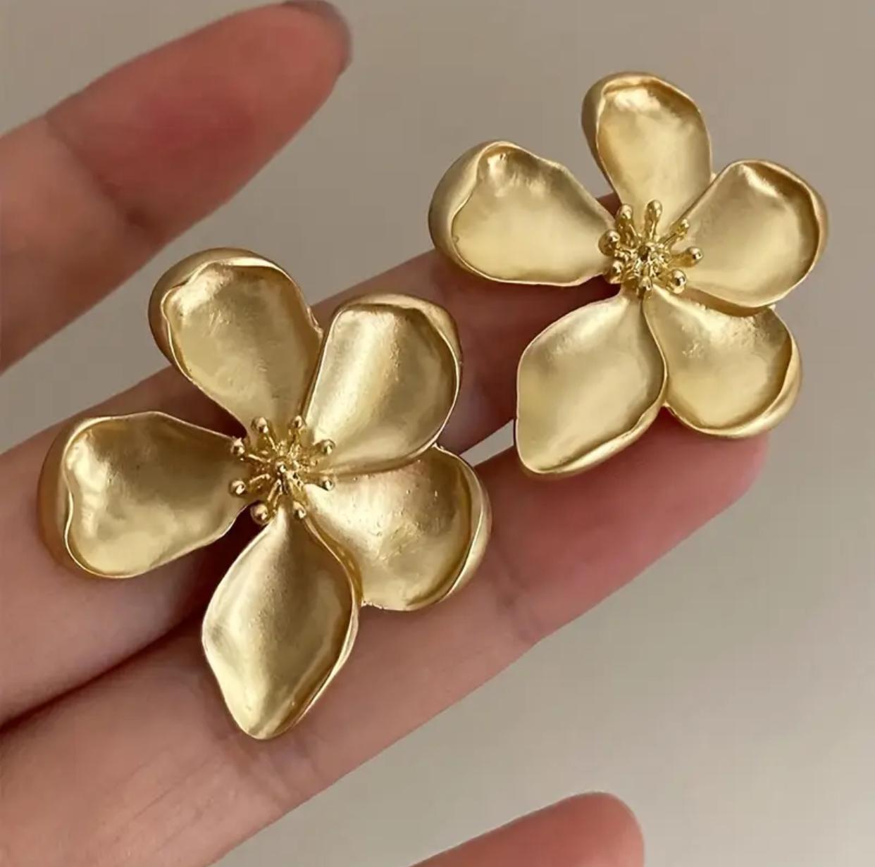 Jumbo Vintage Flower Stud Earrings