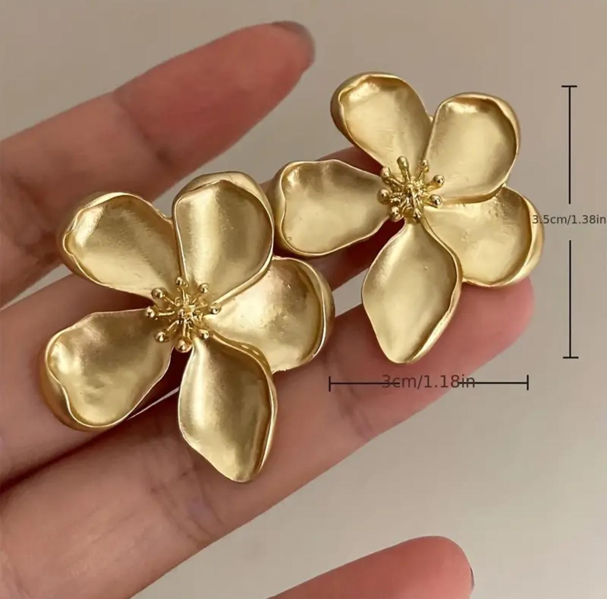 Jumbo Vintage Flower Stud Earrings