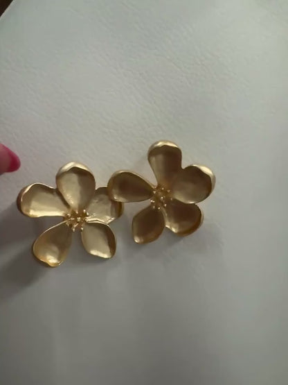 Jumbo Vintage Flower Stud Earrings